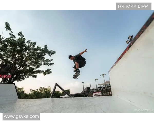 西安滑板队在极限运动世界杯中的精彩节奏与表现分析 西安滑板队在极限运动世界杯中的精彩节奏与表现分析