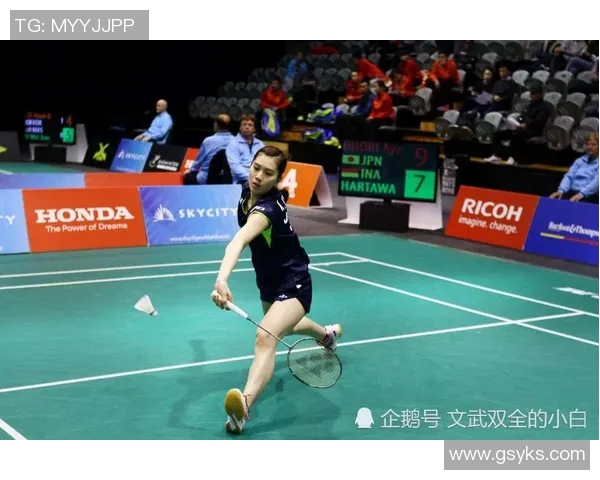 网球装备选购指南:如何选择适合你的球鞋推荐与购买技巧 网球装备选购指南:如何选择适合你的球鞋推荐与购买技巧