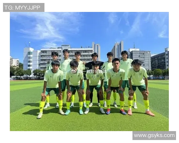 翠园中学足球明星的成长之路与辉煌成就揭秘 翠园中学足球明星的成长之路与辉煌成就揭秘
