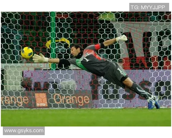 足球明星精彩扑救集锦视频盘点让你领略守门员的绝技与魅力 足球明星精彩扑救集锦视频盘点让你领略守门员的绝技与魅力